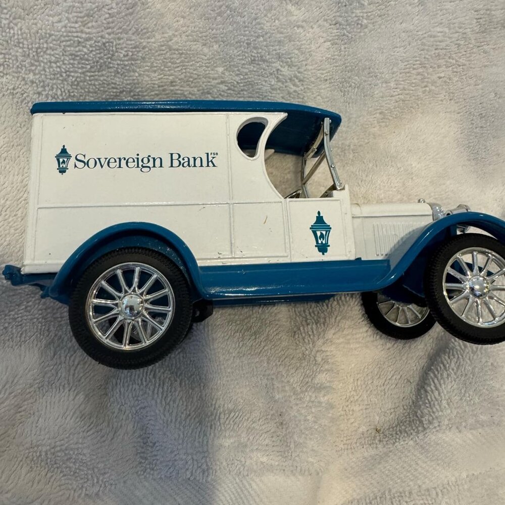 **Ertl 1923 Chevrolet Delivery Van Die-Cast Coin Bank – Sovereign Bank Limited E